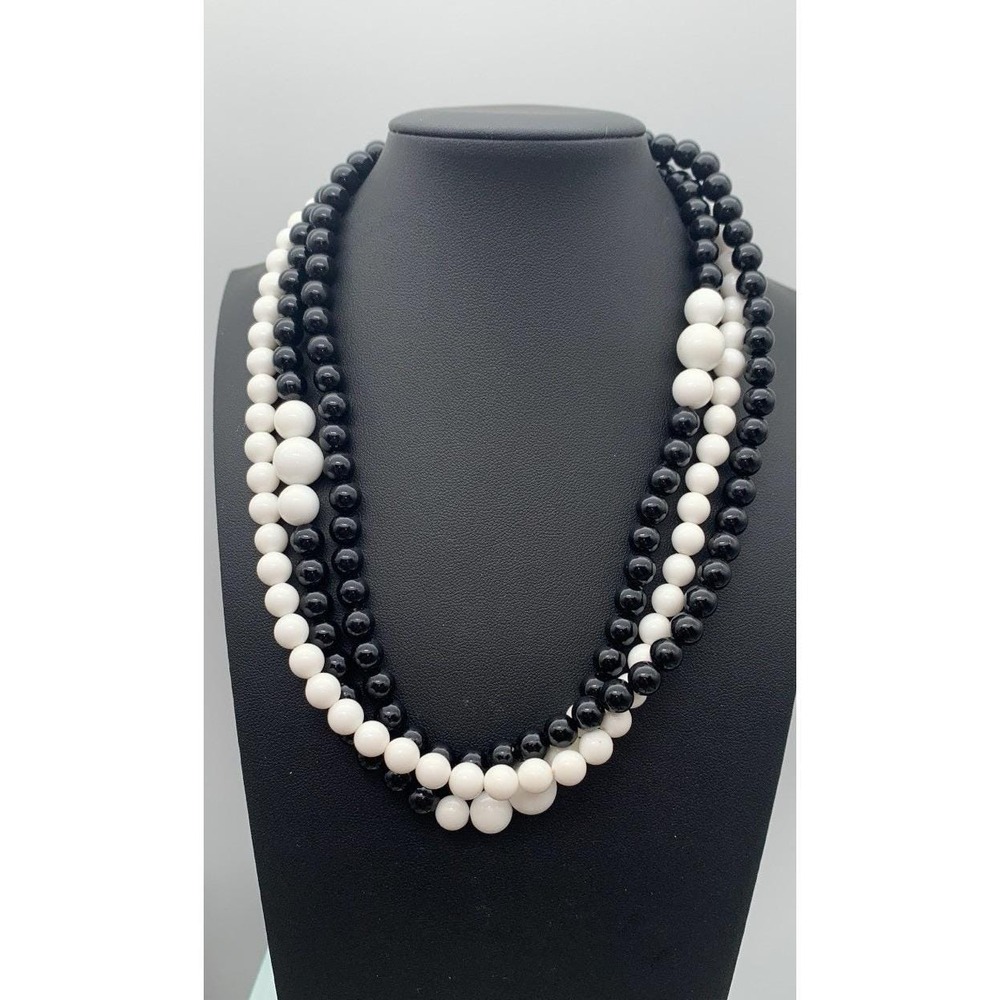 Vintage Black And White Acrylic Triple Layered Retro Beaded Necklace 17"